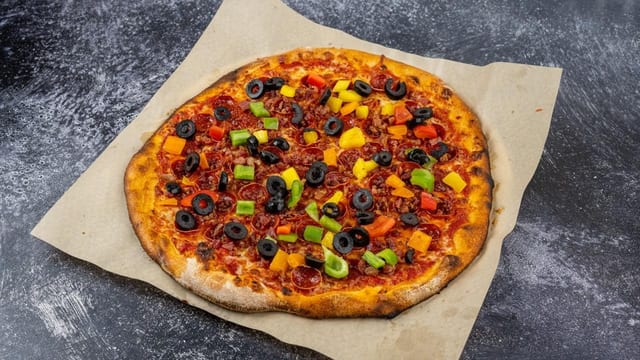 Large BYO Pizza (with Mozzarella Cheese).